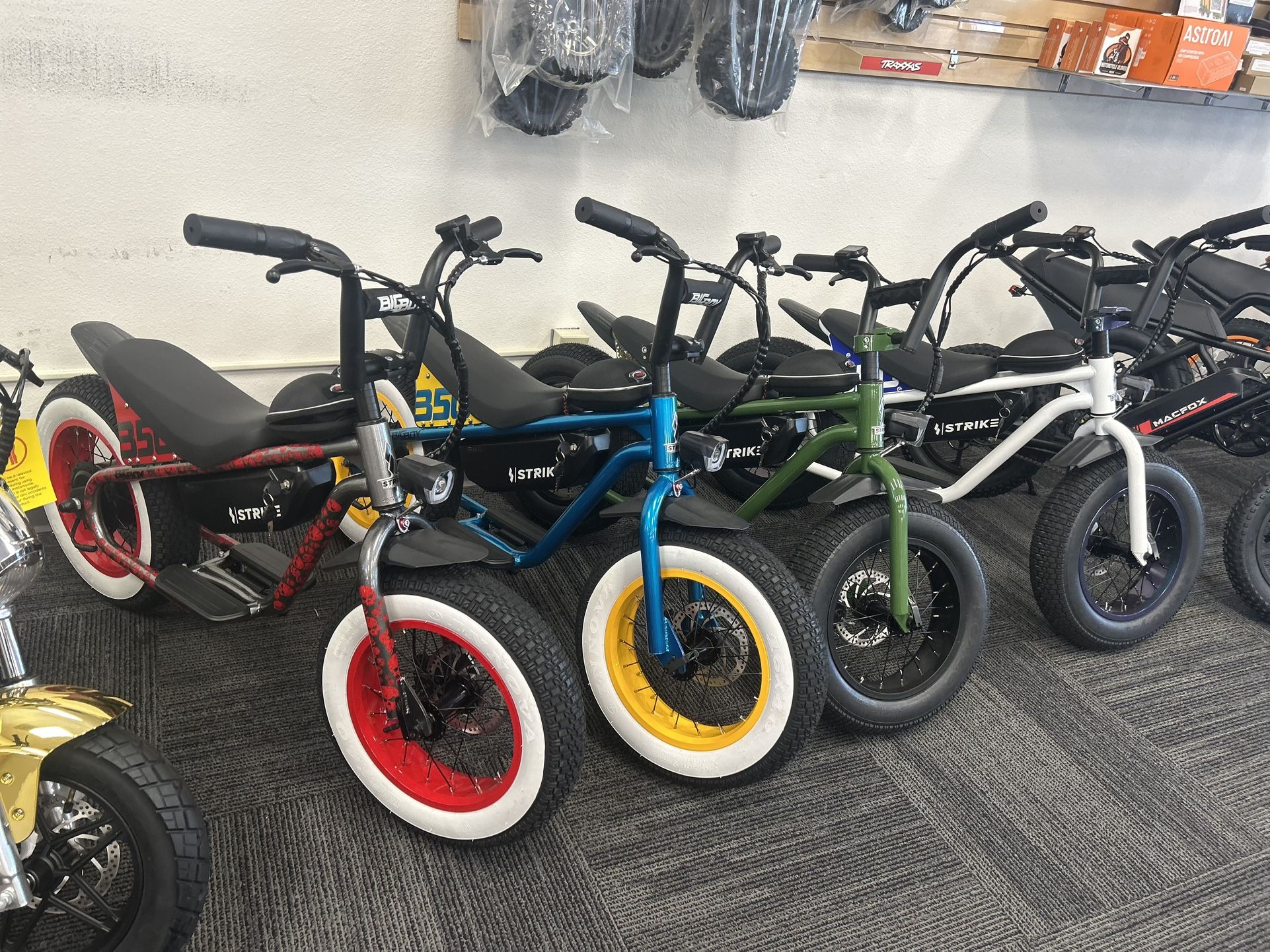 Golden Cycle Strike Big Boy 350W/36V Kids Electric Bikes 19MPH/30 Miles Range