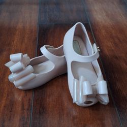 Mini Melissa Ultragirl Pink Mary Jane Bow Shoes, Toddler Size 6 Shoes