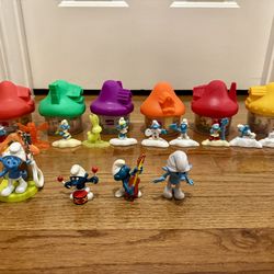 Kids Toy Lot #16 (Smurfs) $10