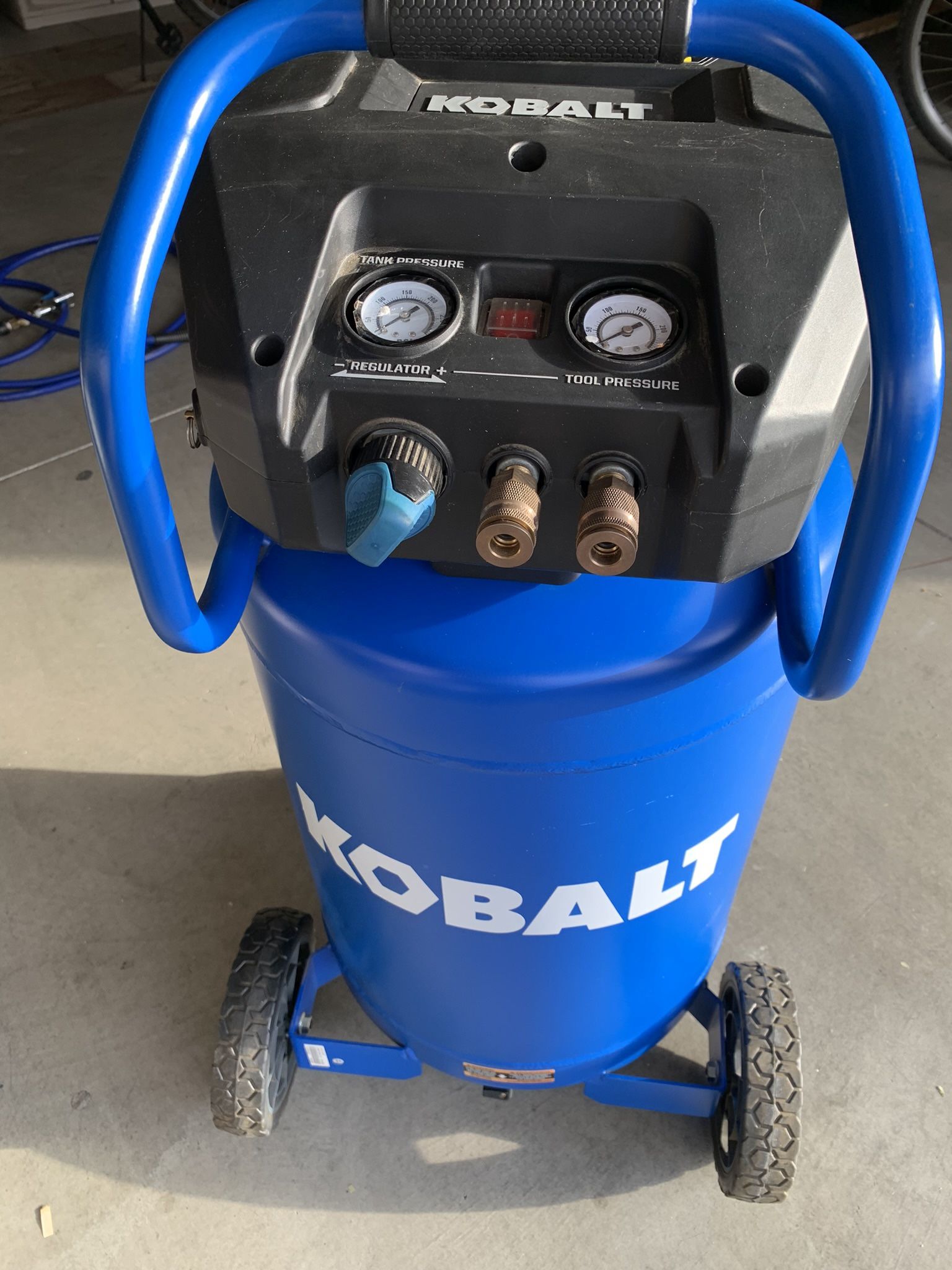 Air Compressor 20 gal/75.7 L / 175 PSI KOBALT