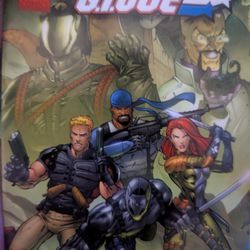 Vintage 2003 G.I. Joe Collector's Set - Classic Figures & Gear 
