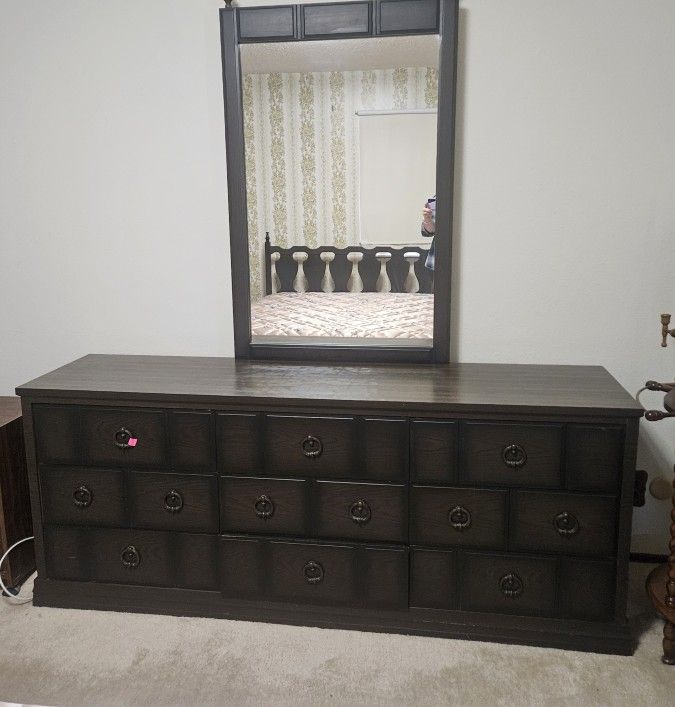 Bedroom Set-Complete Set