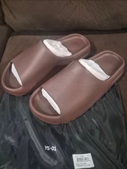 Yeezy Slide YS-01 Fudge color