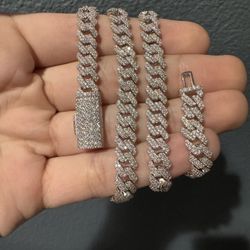 Moissanite Cuban link Chain 10mm