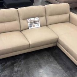 New Top Grain Genuine Leather Sectional Couch / Free Delivery 