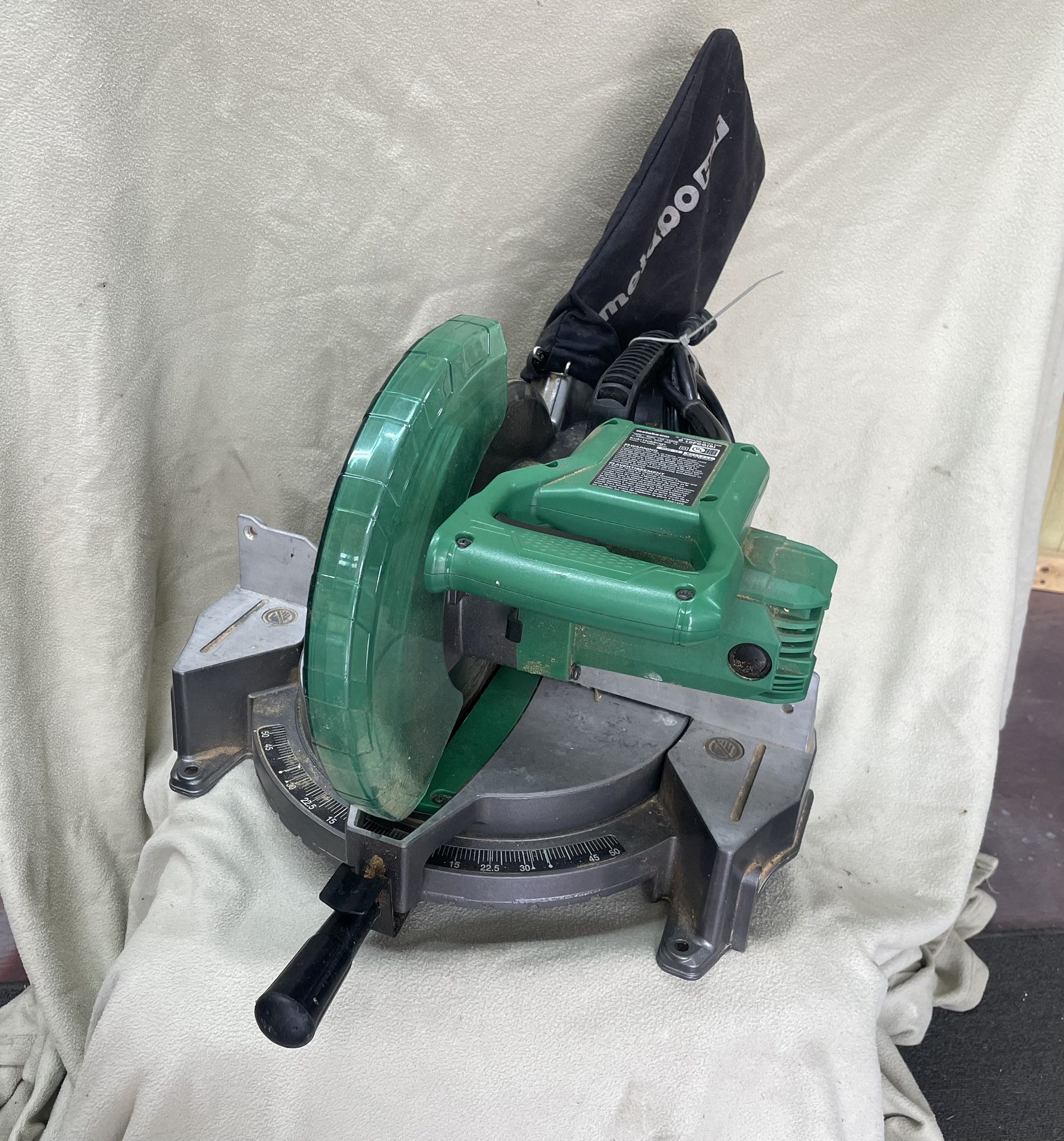Metabo HPT 10-inch Compound Miter Saw