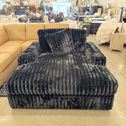 Beautiful Oversized Chaise 