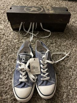 Women’s Shoe - Size 8 - Converse Light Blue
