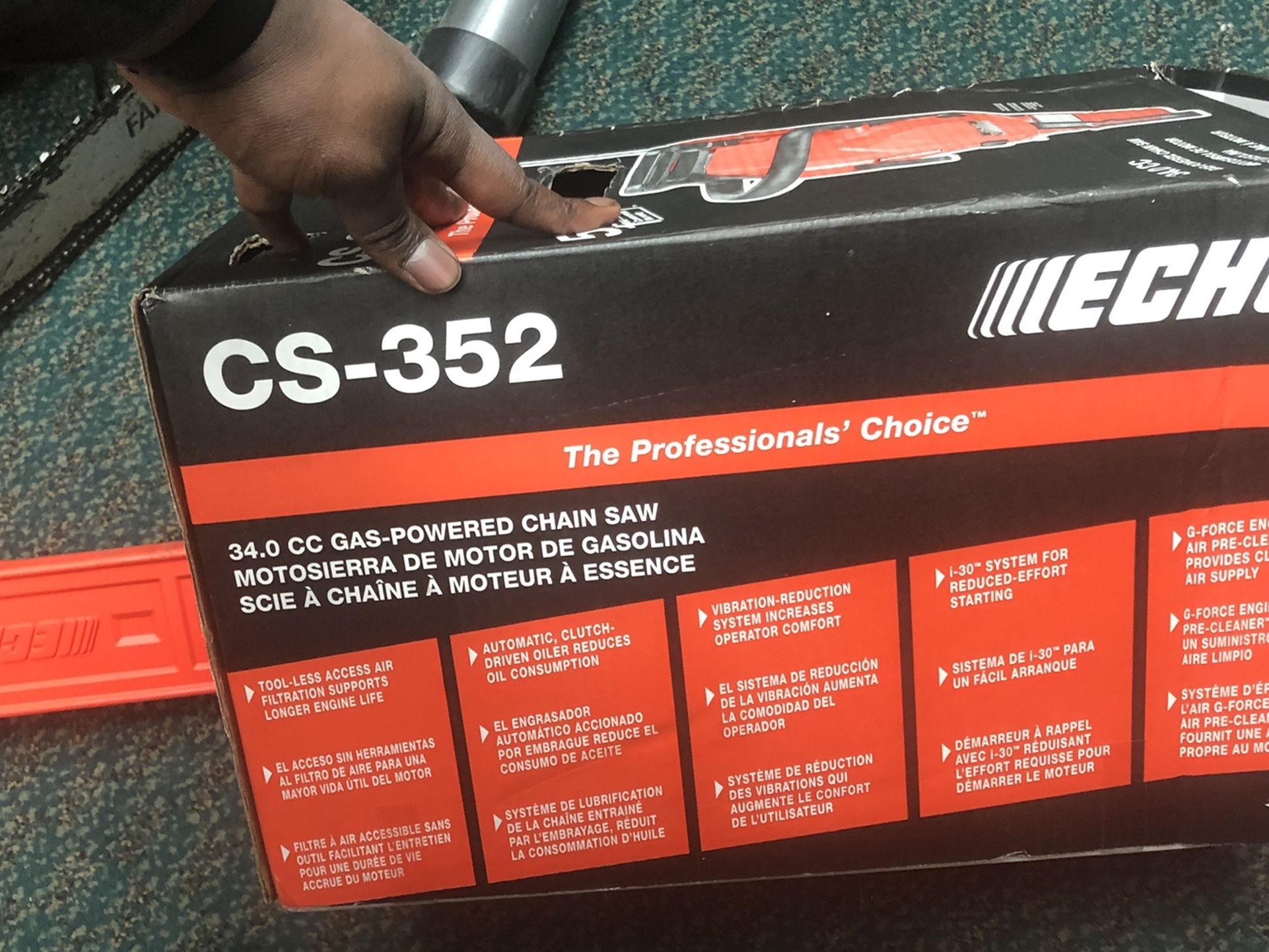 Chainsaw, Tools-Power Echo “16 CS-352 Chainsaw In Box