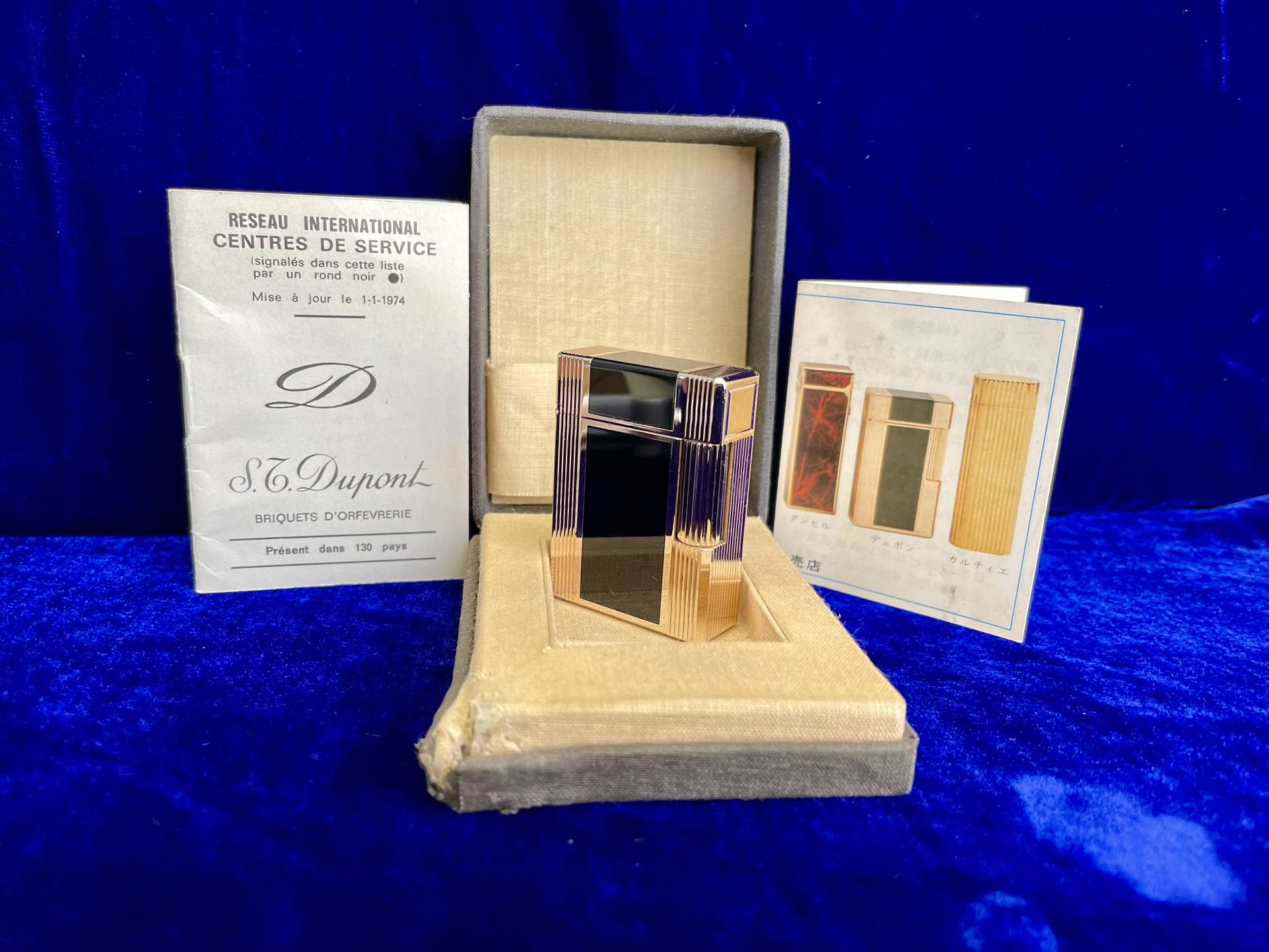 Vintage Black Lacquer Short ST DuPont Lighter Super Mint Condition Works 1 Year Warranty