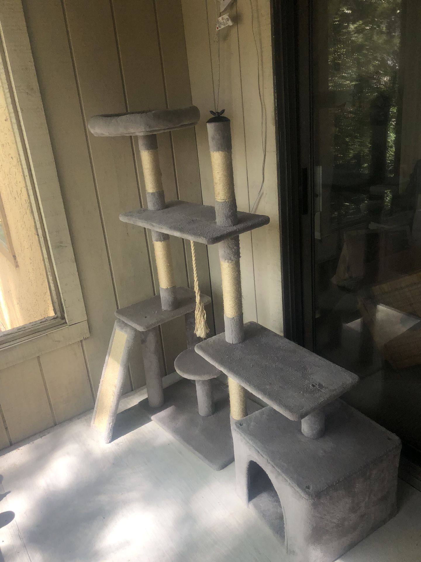 Cat Tree Pickup Only