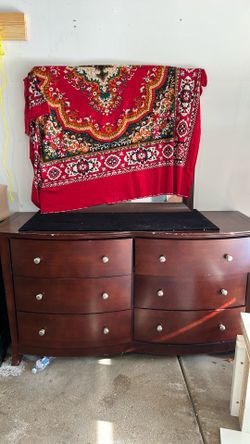 Amazing 6 Drawer Dresser with Mirror
