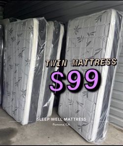 Twin size pillow top mattress