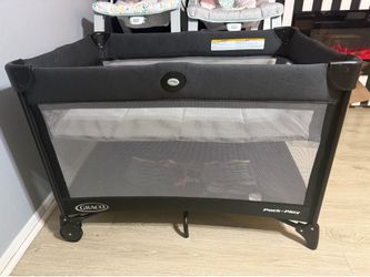 Baby playpen
