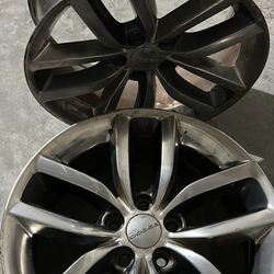 R18 Dodge Challenger 