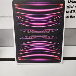 Apple iPad Pro 12.9 inch 6th Generation 256GB (WiFi + Cellular)