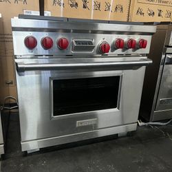 Wolf 36”Wide Dual Fuel Range Stove 6 Burner In Stainless Steel 