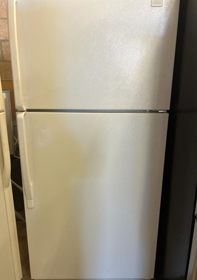 Whirlpool Top Mount White Refrigerator Fridge