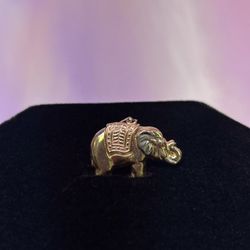 14K Elephant pendant 