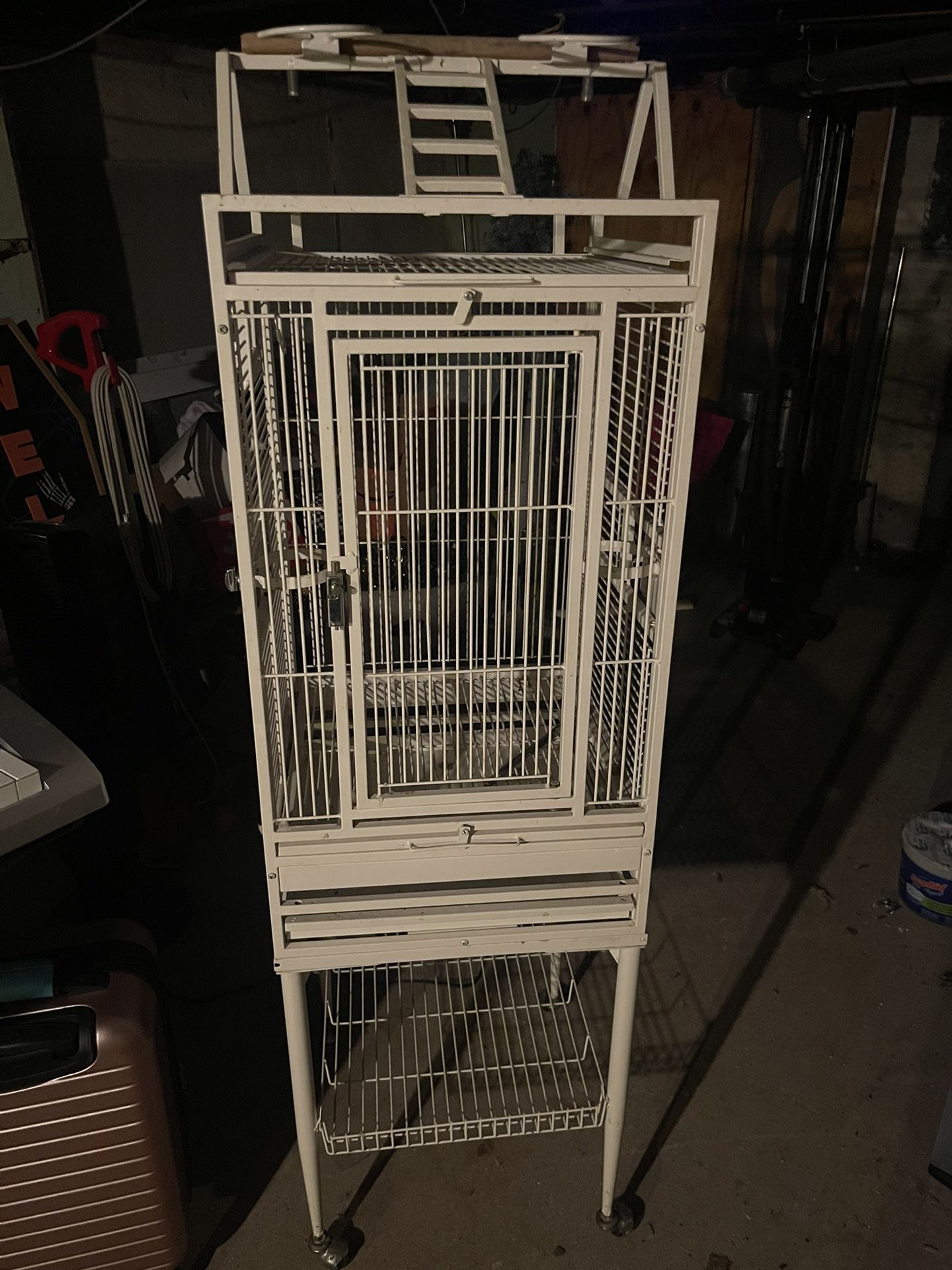 White Bird Cage With Stand And Wheels 