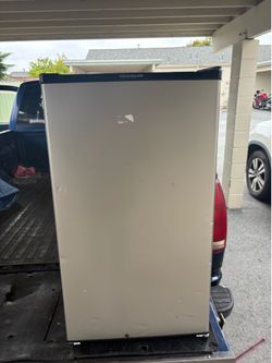 Frigidaire 3.3 Cu. Ft. Compact Refrigerator, great condition -OBO