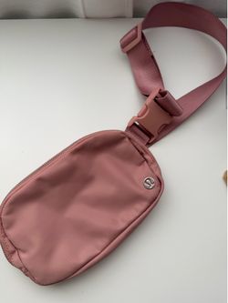 Lululemon belt bag