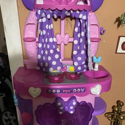 Minnie Mouse Play Kitchen 