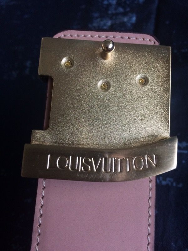 Louis Vuitton Reversible Belt 48/120mm for Sale in Jacksonville, FL -  OfferUp
