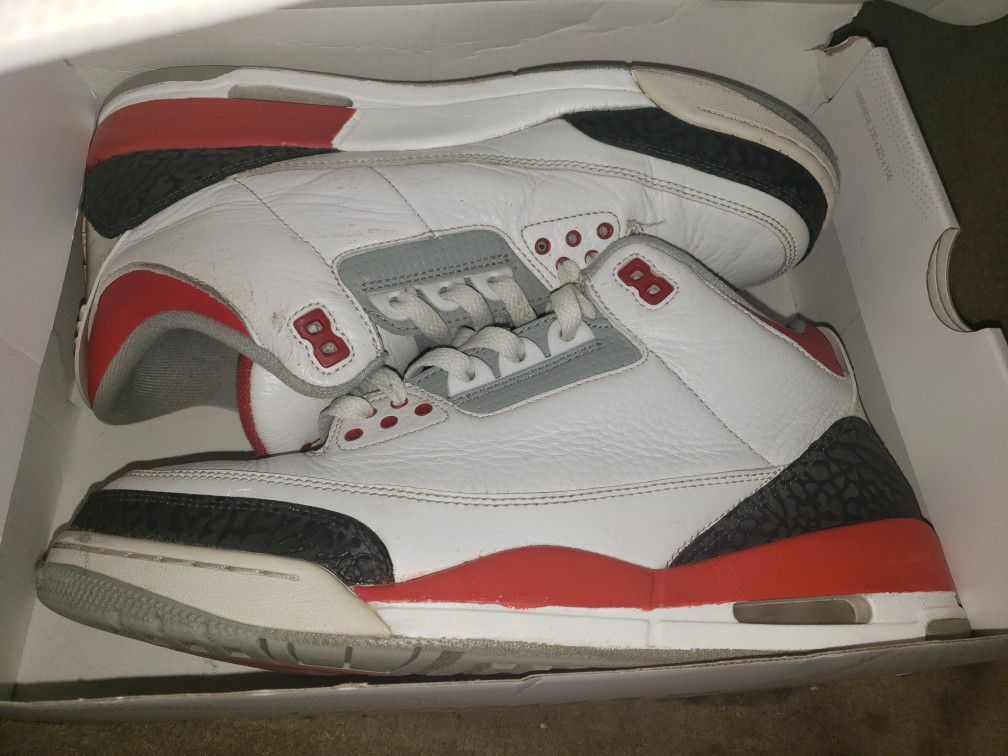 Size 10.5 Air Jordan Retro 3's