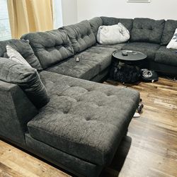 Ashley Gray Sectional Couch w/ Chaise – Clean & Comfortable