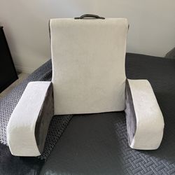 Foam Back Support Pillow