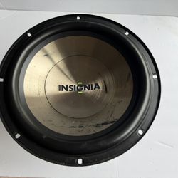12"Insignia Subwoofer works amazing 