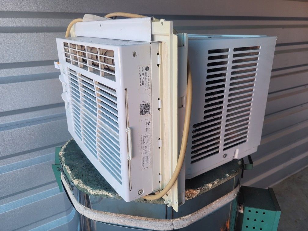 Window air conditioner