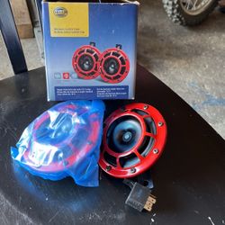 Hella brand horns with relay