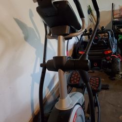Nordic elliptical