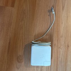 Apple 85W MagSafe 2 Laptop Charger