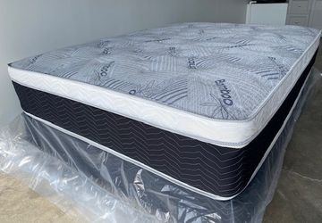 Cal King Euro Bamboo Pillow Top!!