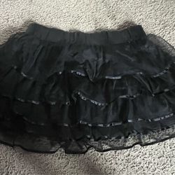 Women’s Black Ruffled Skirt
