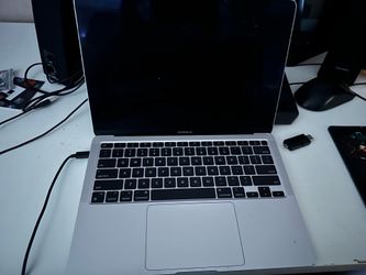 MacBook Air 2020/2021 broken