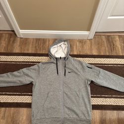 nike men’s grey hoodie