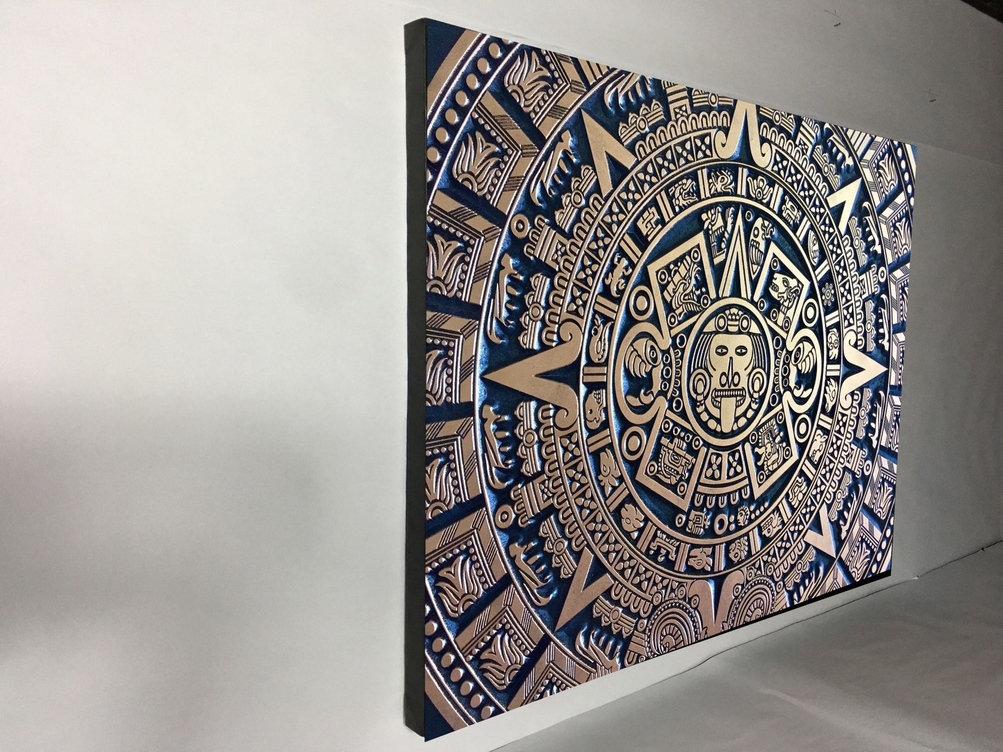 Canvas wall decoration 30”x42”. Brand new we can make it in different sizes, from  4.5”x4.5” to 30”x66”, Wood frame and sprayed with glossy clear coat