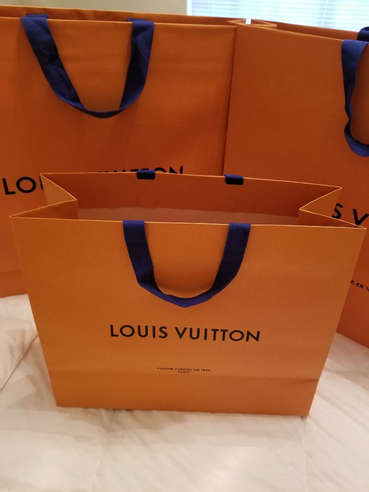 Louis Vuitton Shopping Bag Wallet And Bag Dust Bag And Box for Sale in West  Palm Beach, FL - OfferUp