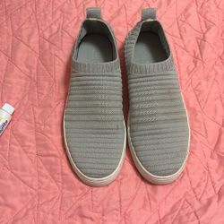 women’s Bandolino Slip On Shoes Size 8