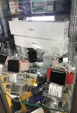 SMART WATCHES!! IPHONE “ ANDROID “ SAMSUNG “ GREAT PRICES & PERFECT CONDITION!!!