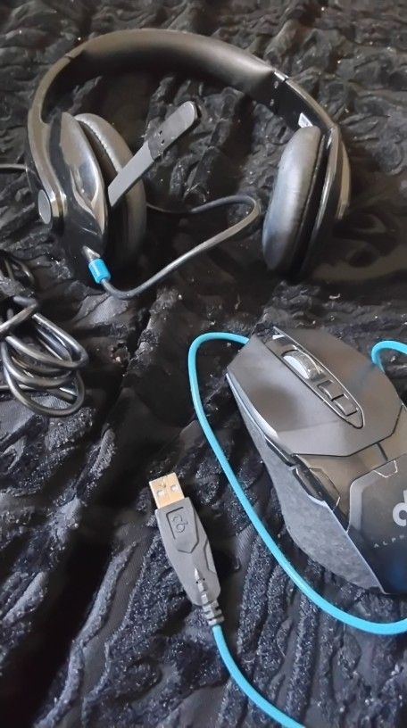 Gaming Mouse And Headset