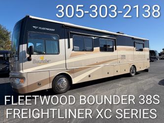 2007 FREIGHTLINER FLEETWOOD BOUNDER 38S CUSTOM CHASSIS