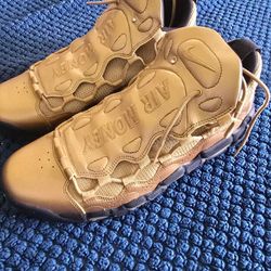 Nike Air  More Money Size 13