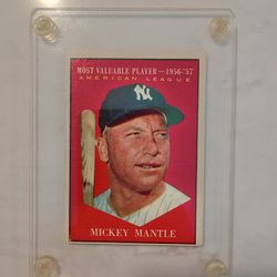 Vintage Baseball Card:  Mickey Mantle