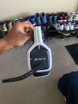 ASTRO A20