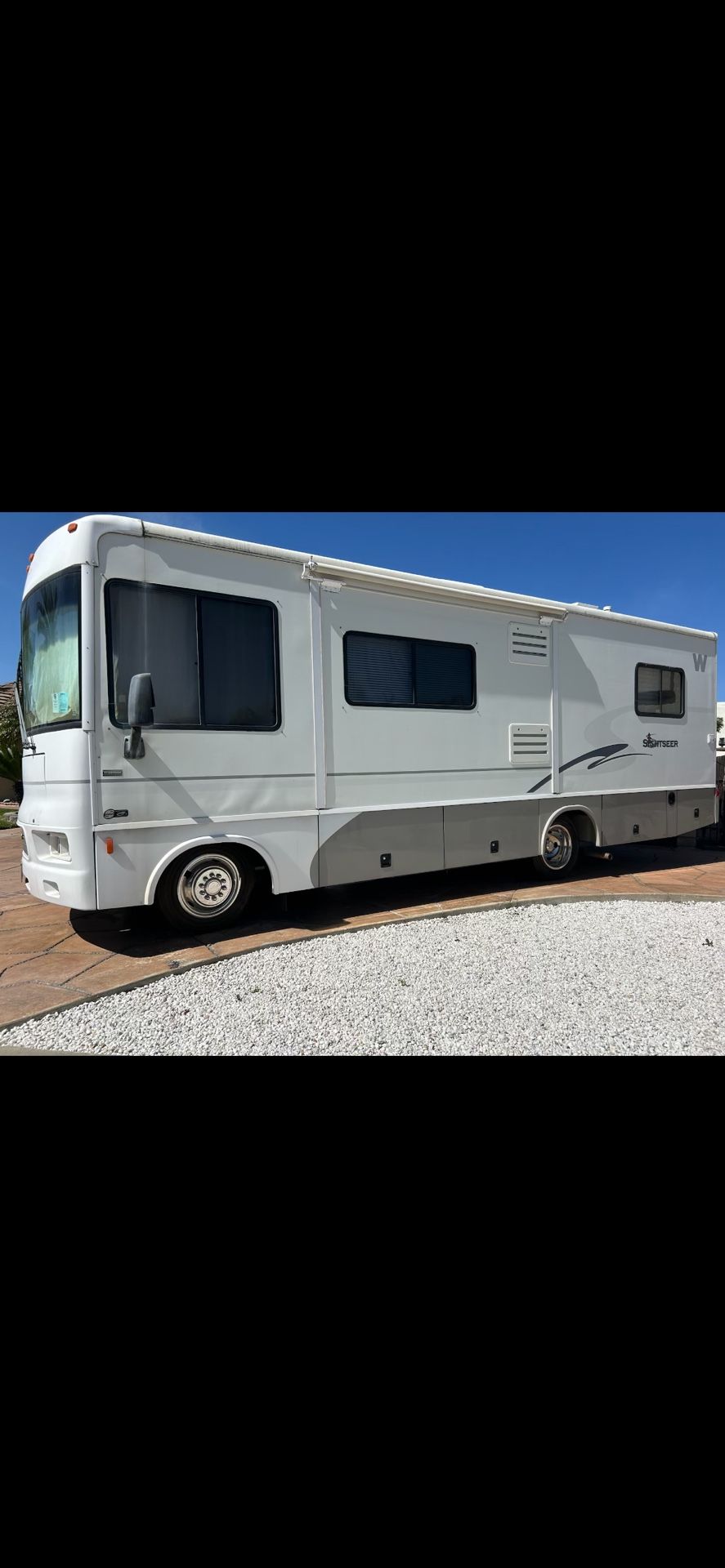 27ft Winnebago 2001